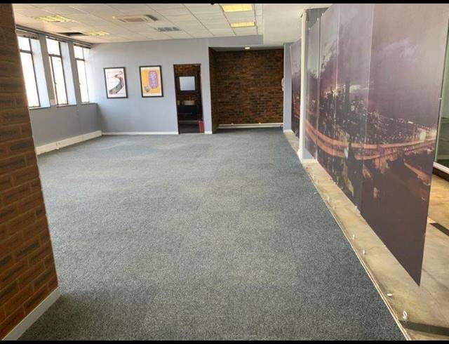 312M² OFFICE FOR SALE IN NEWTOWN